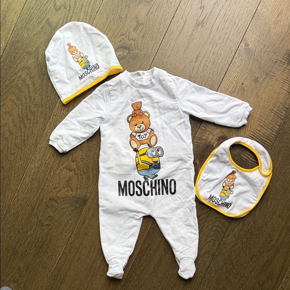 Moschino White and Yellow Teddy Bear Footie Set